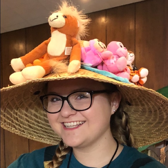 Meet your Posher, Avery - Picture 2 of 15